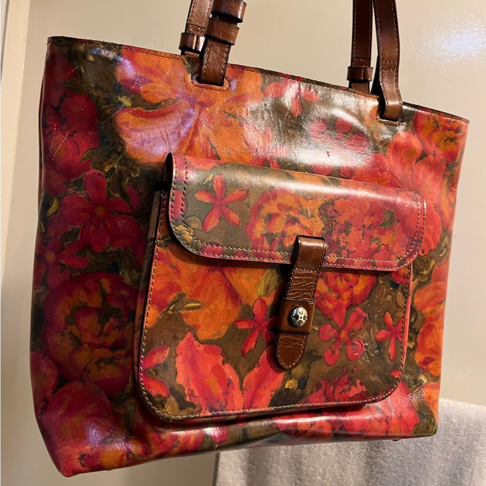 Patricia Nash Madison Leather Tote Bag- Floral Oil Painting